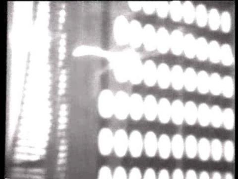 L&aacute;szl&oacute; Moholy-Nagy &laquo;Light Display: Black-White-Grey&raquo;