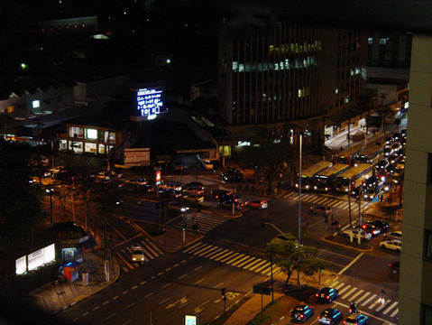 Giselle Beiguelman &laquo;Poetrica&raquo; | S&atilde;o Paulo, Avenida Reboucas
